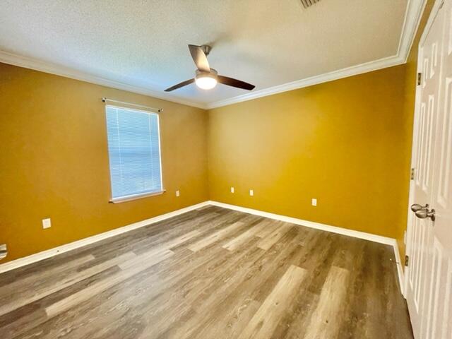 LA FONTAINE - Residential Lease