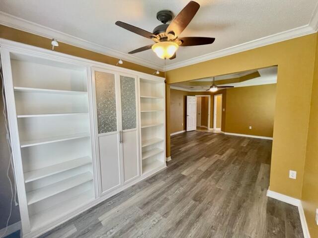 LA FONTAINE - Residential Lease