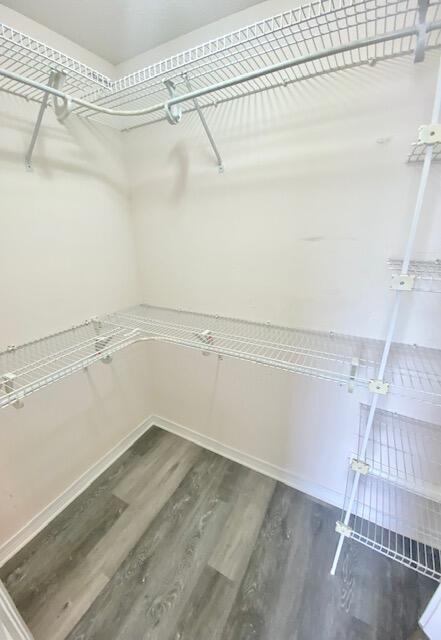 LA FONTAINE - Residential Lease
