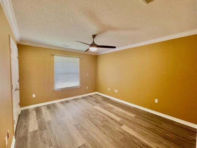 LA FONTAINE - Residential Lease