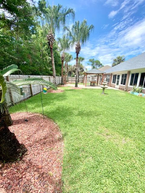 LA FONTAINE - Residential Lease