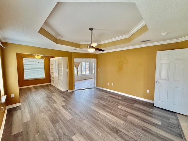 LA FONTAINE - Residential Lease