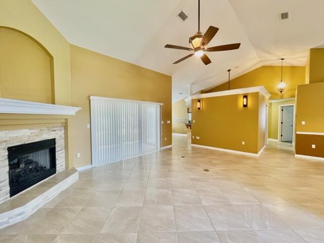 LA FONTAINE - Residential Lease