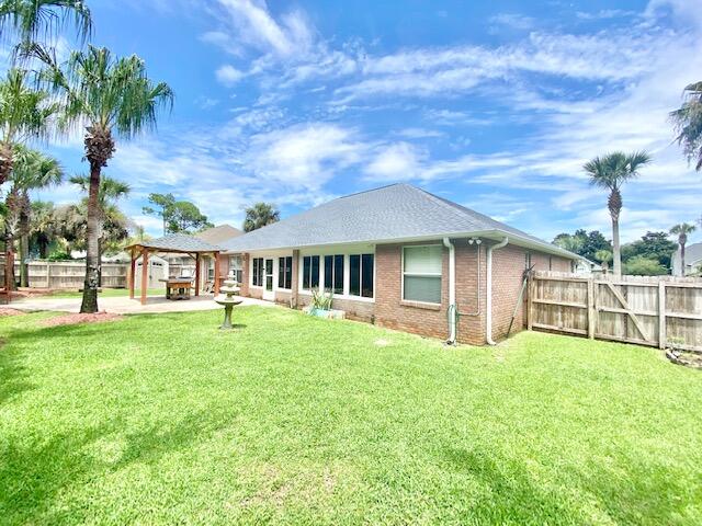 LA FONTAINE - Residential Lease