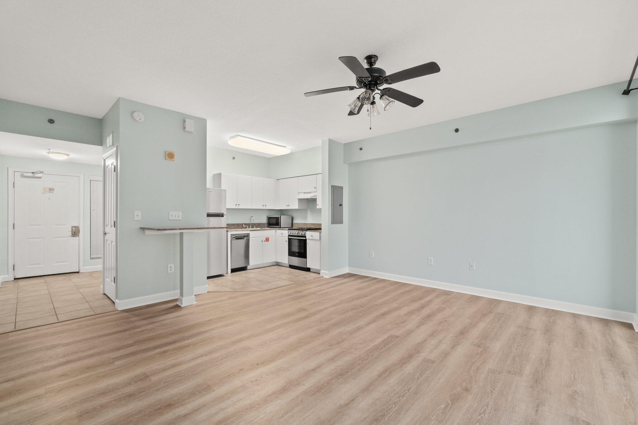 SHORES OF PANAMA - Residential