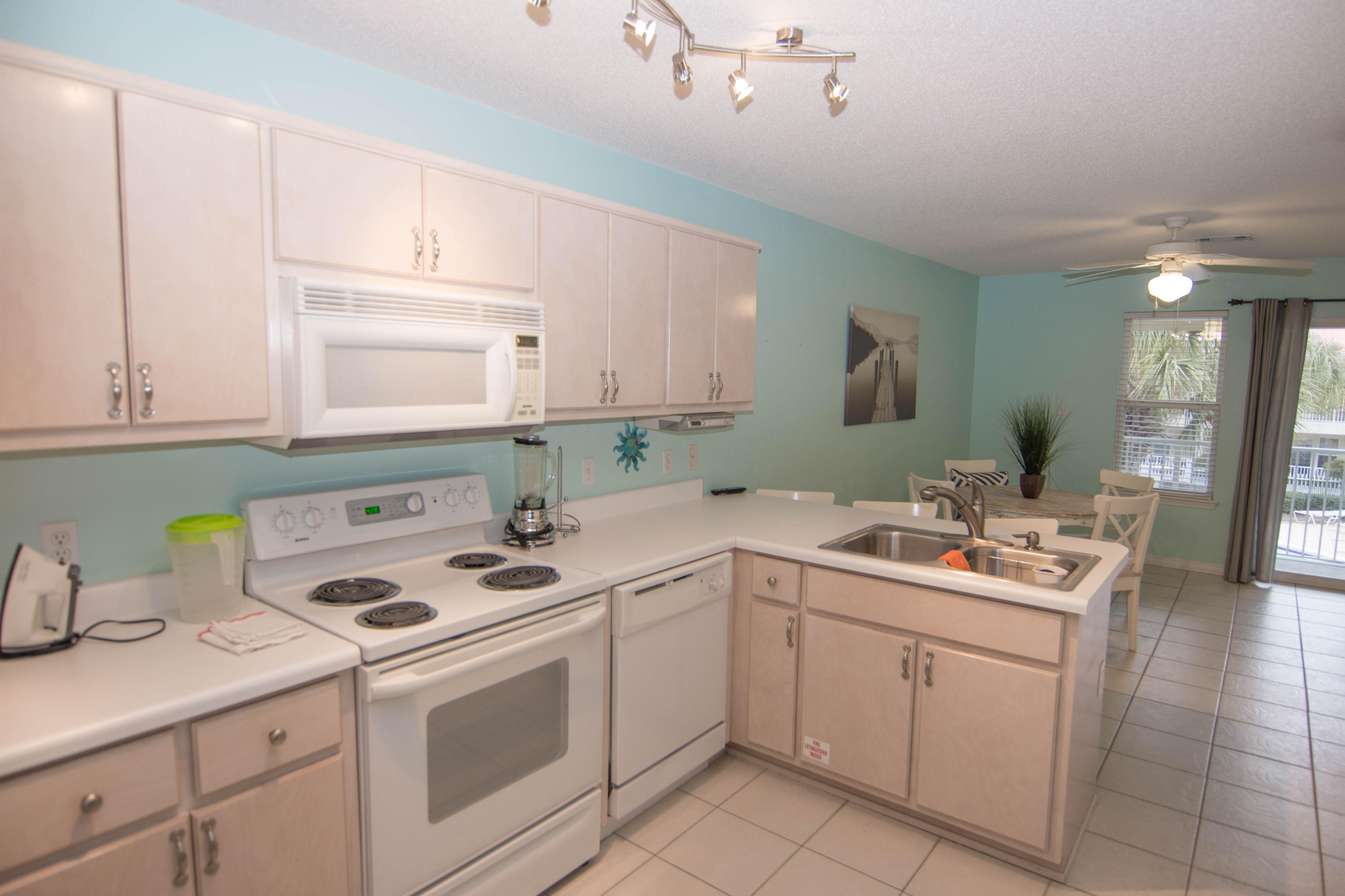 ROLLIN TIDE VILLAS - Residential