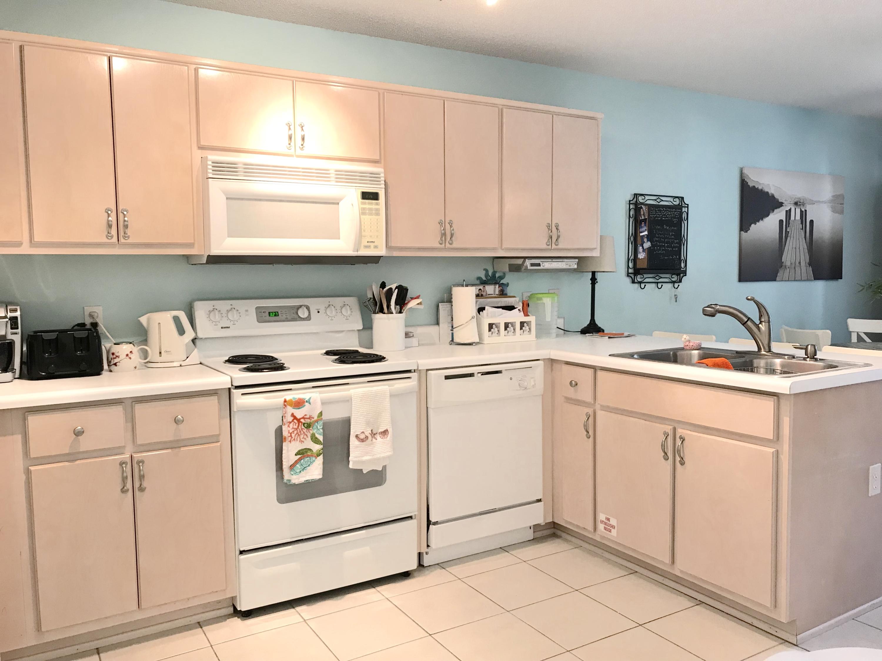 ROLLIN TIDE VILLAS - Residential