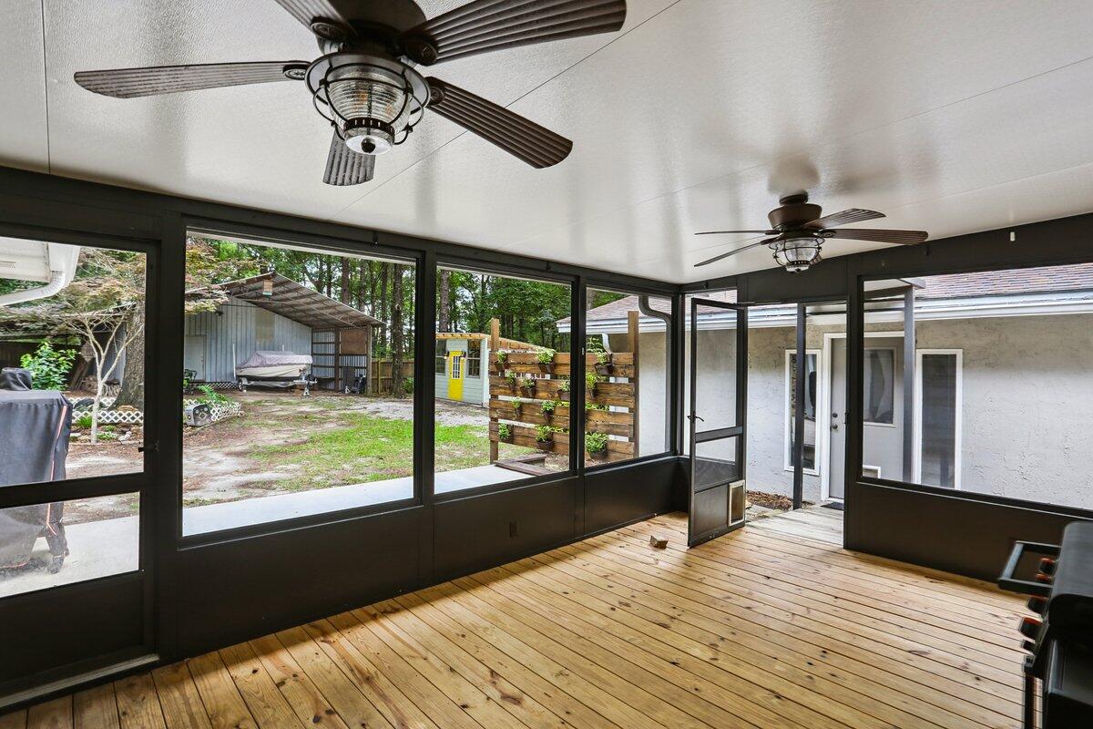 KENNEDY LAKES 1ST ADDN - Residential