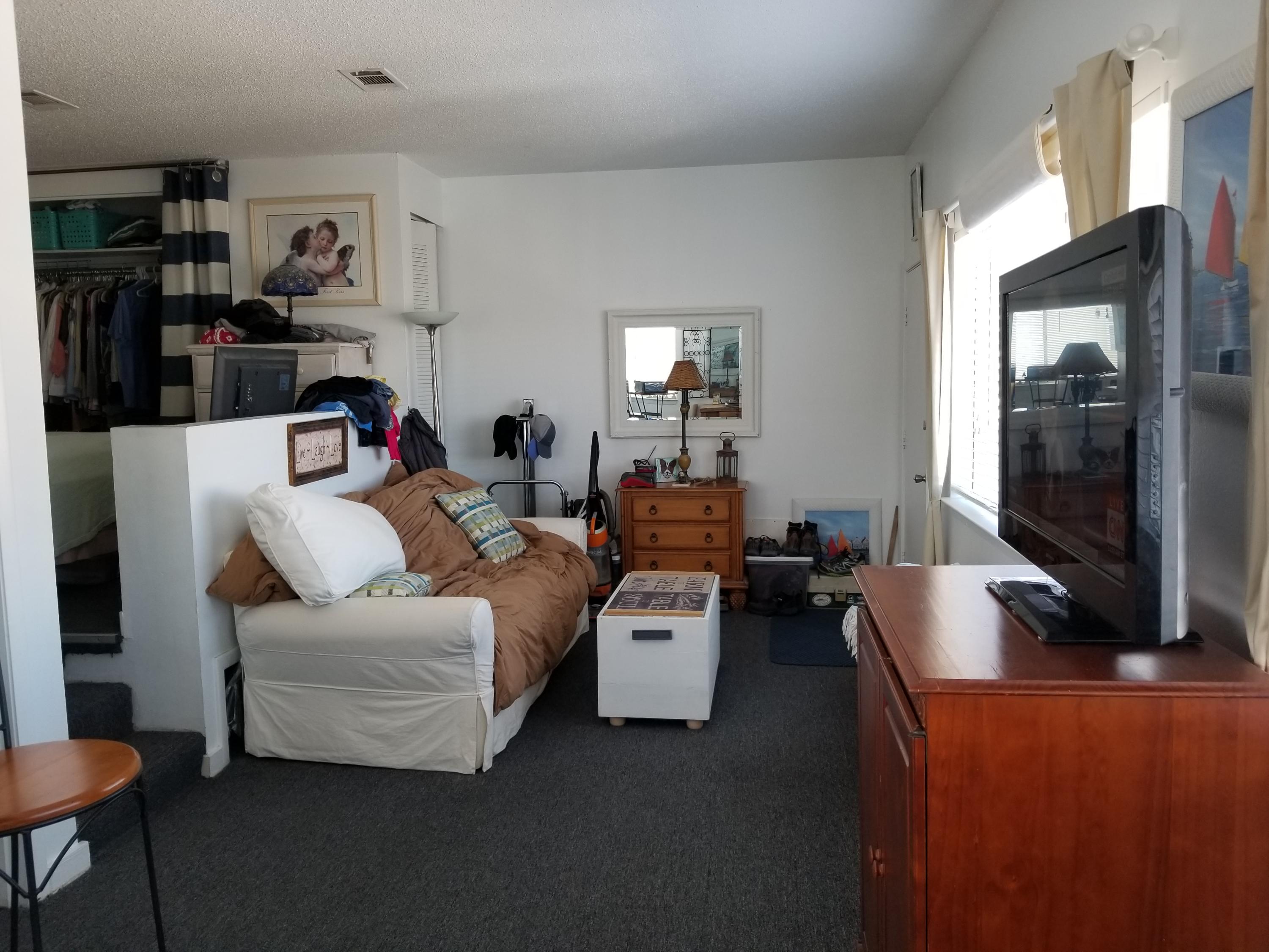 Island Isla Condo - Residential