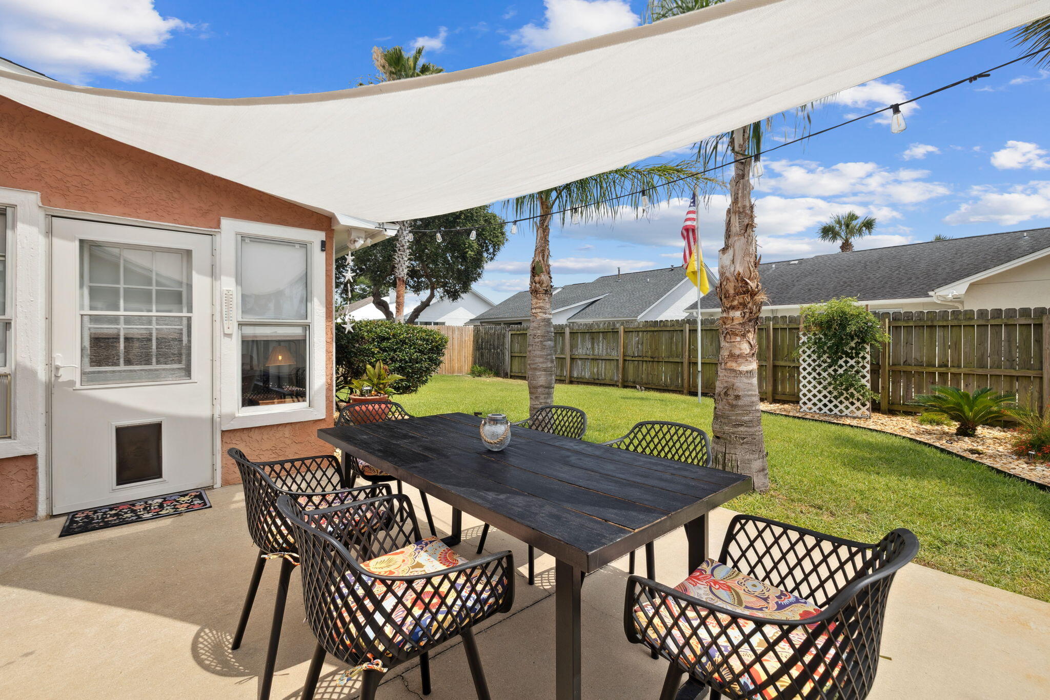 BID-A-WEE S/D - Residential