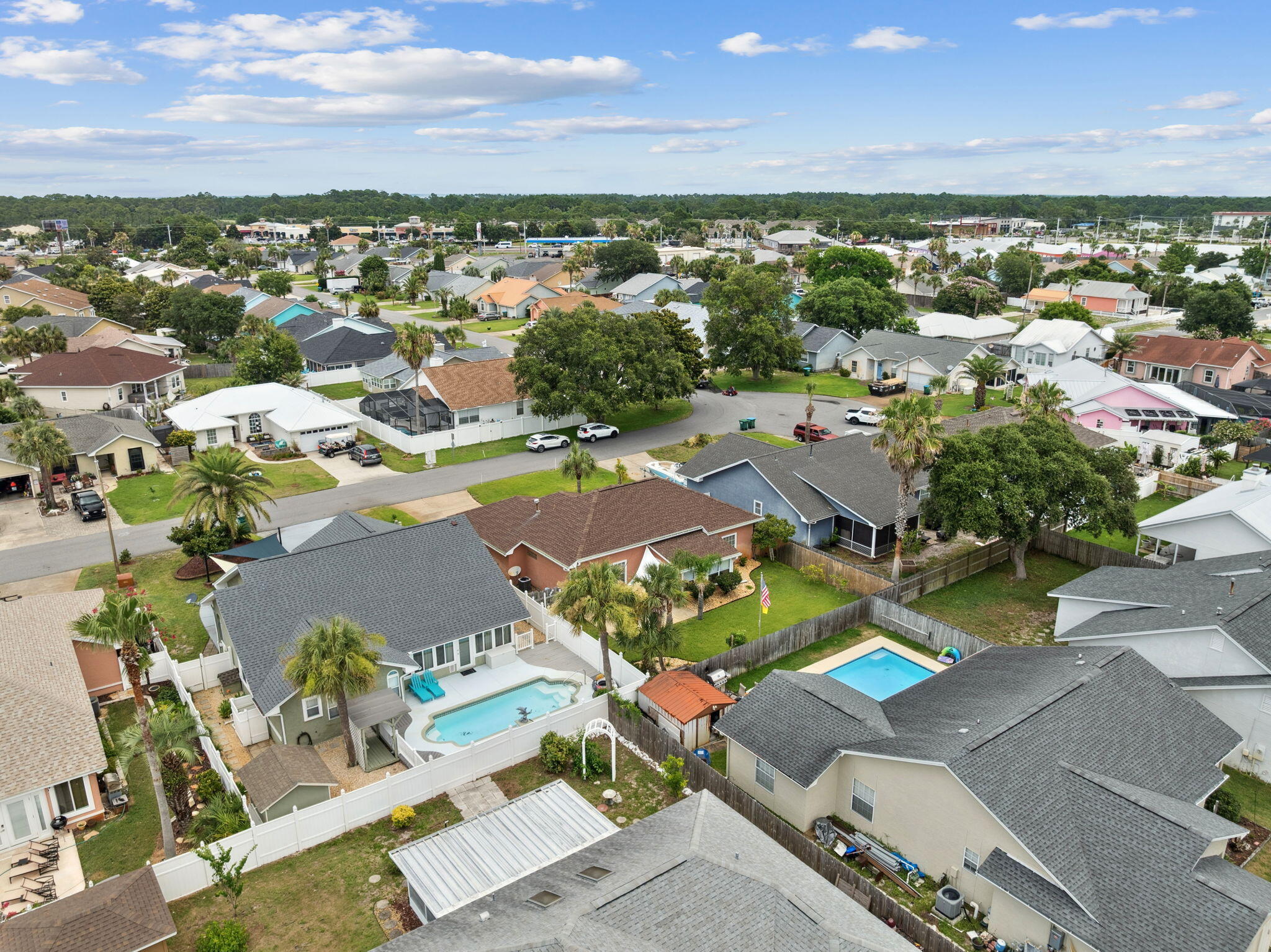 BID-A-WEE S/D - Residential