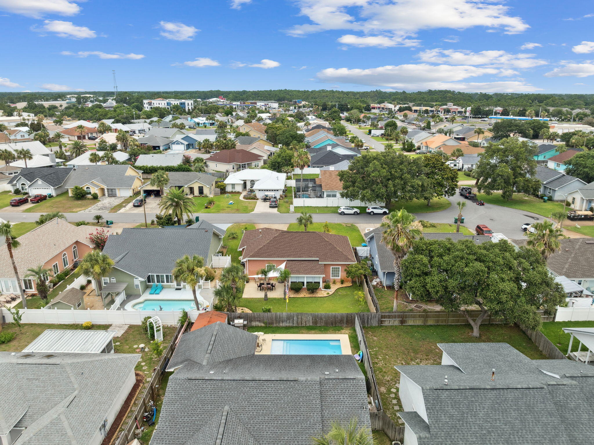 BID-A-WEE S/D - Residential