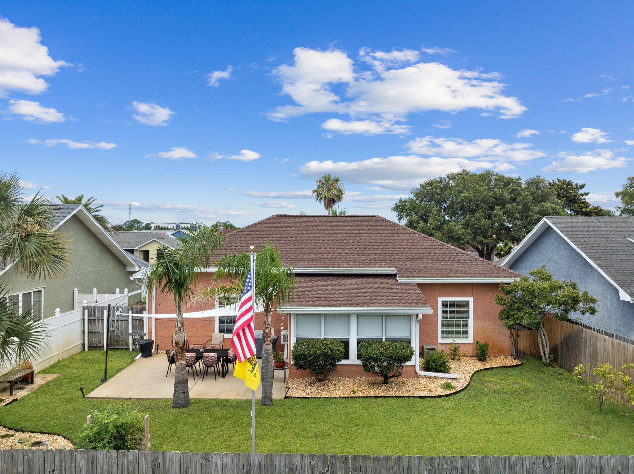 BID-A-WEE S/D - Residential