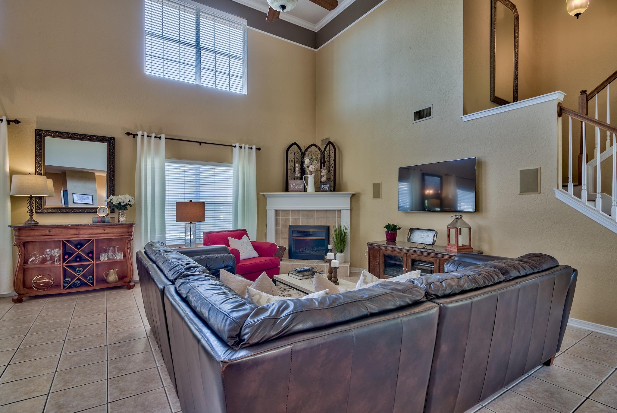 EMERALD LAKES PH 1 - Residential