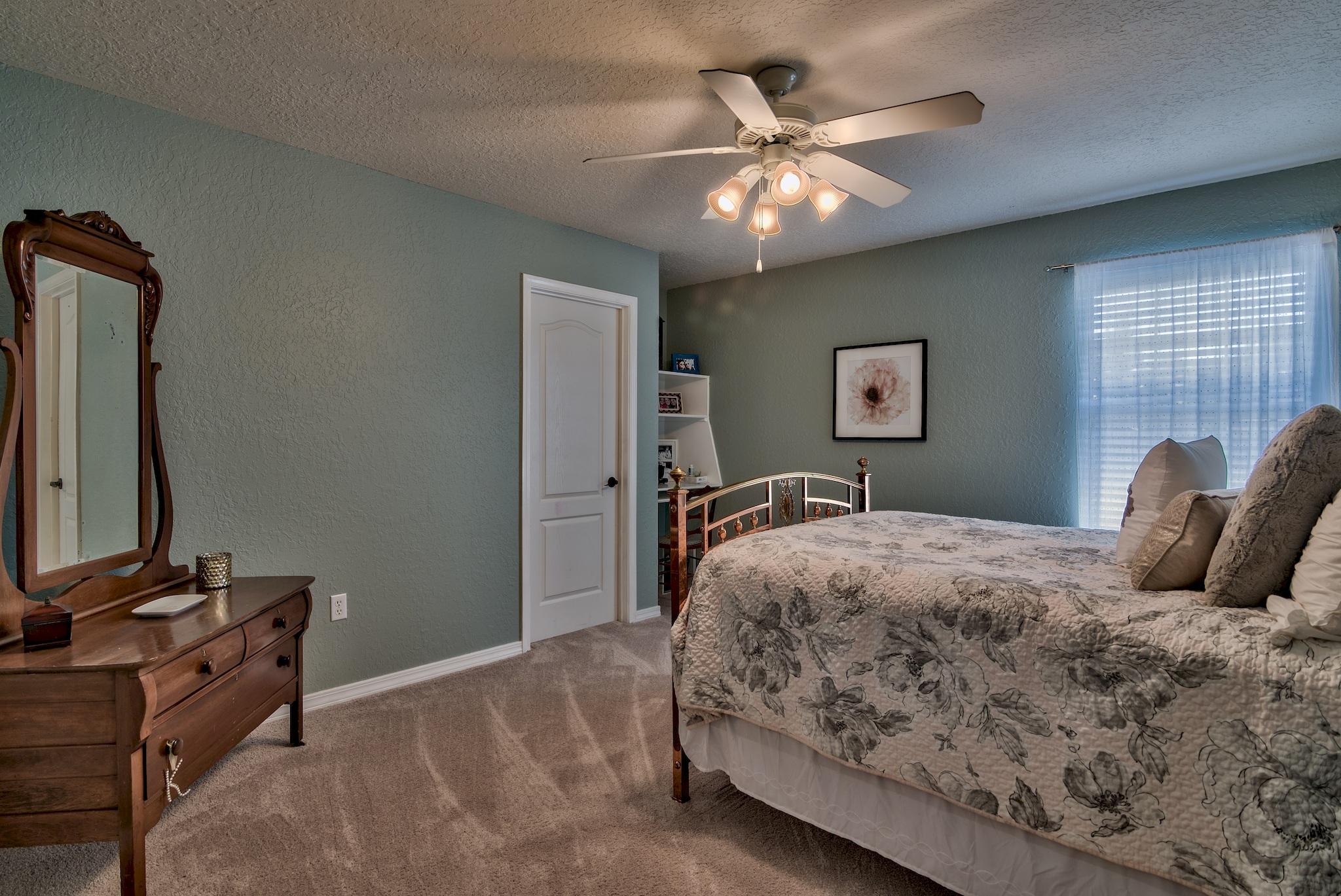 EMERALD LAKES PH 1 - Residential