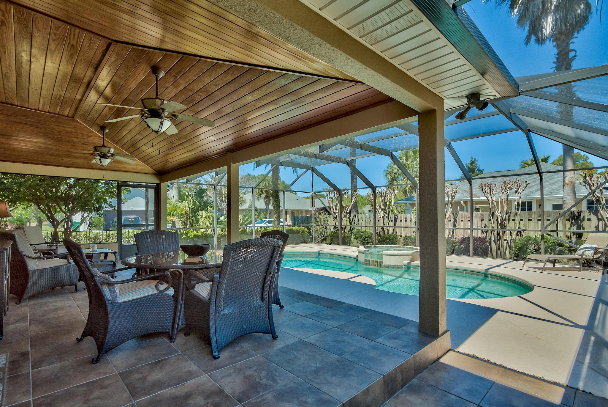 EMERALD LAKES PH 1 - Residential