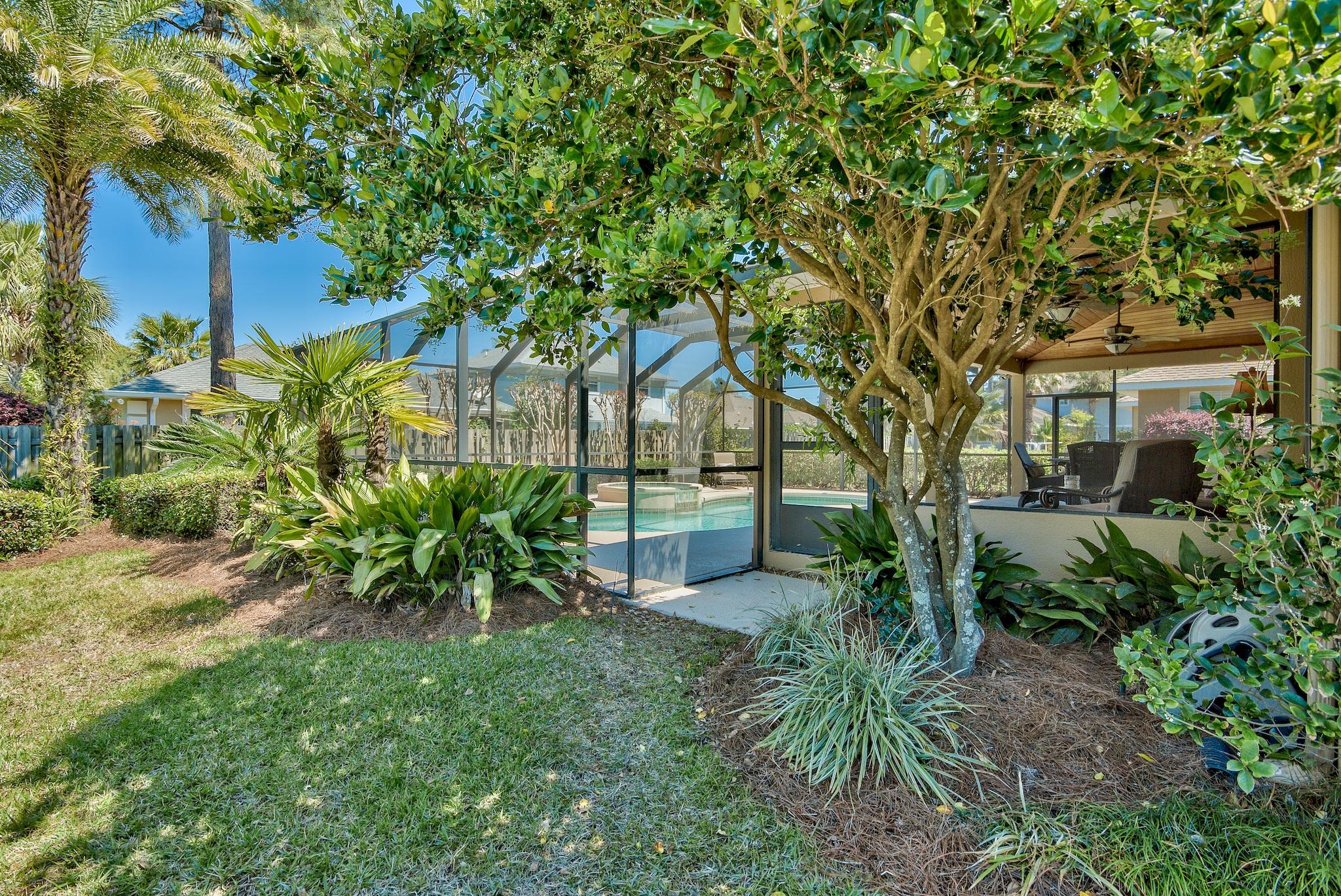 EMERALD LAKES PH 1 - Residential