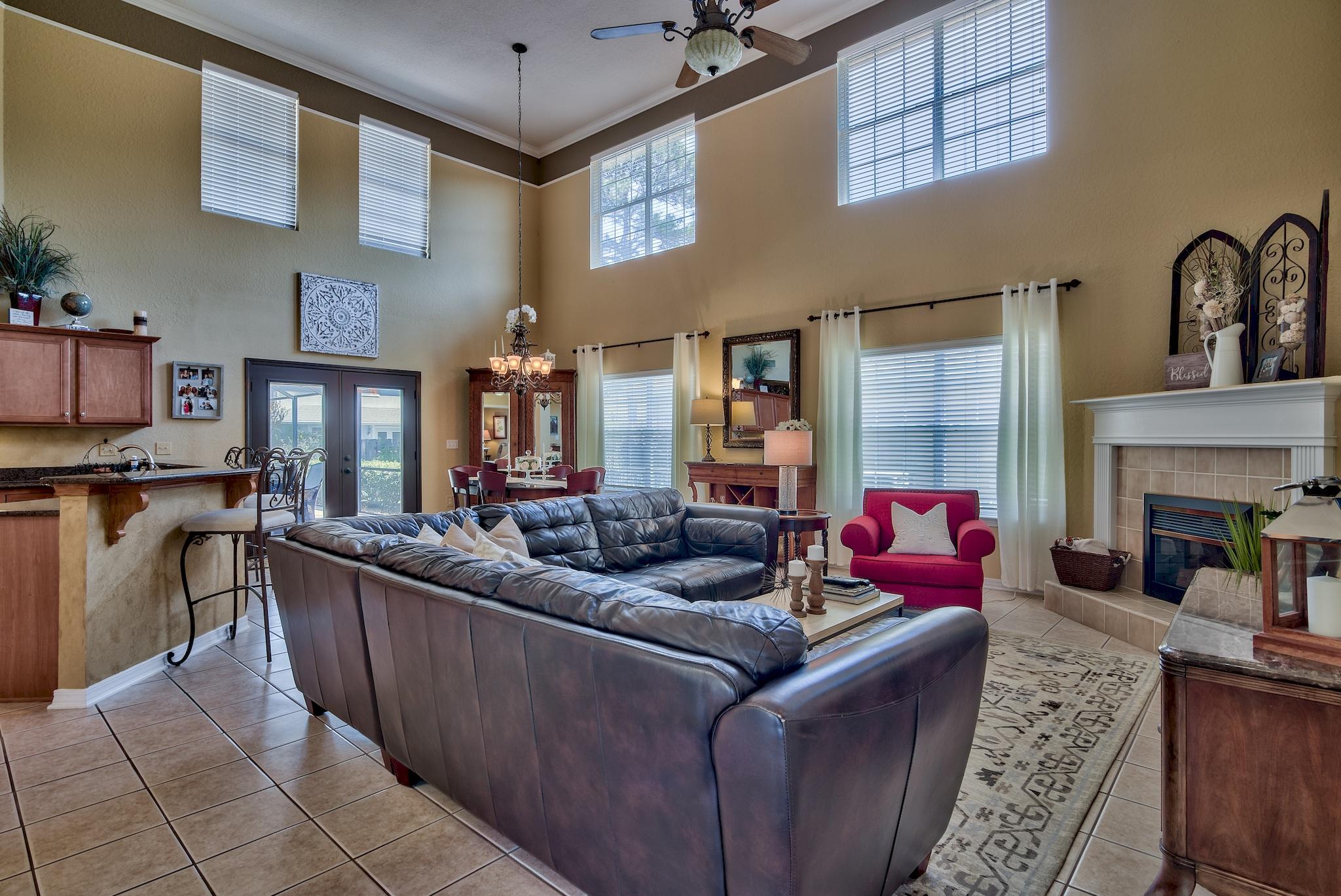 EMERALD LAKES PH 1 - Residential