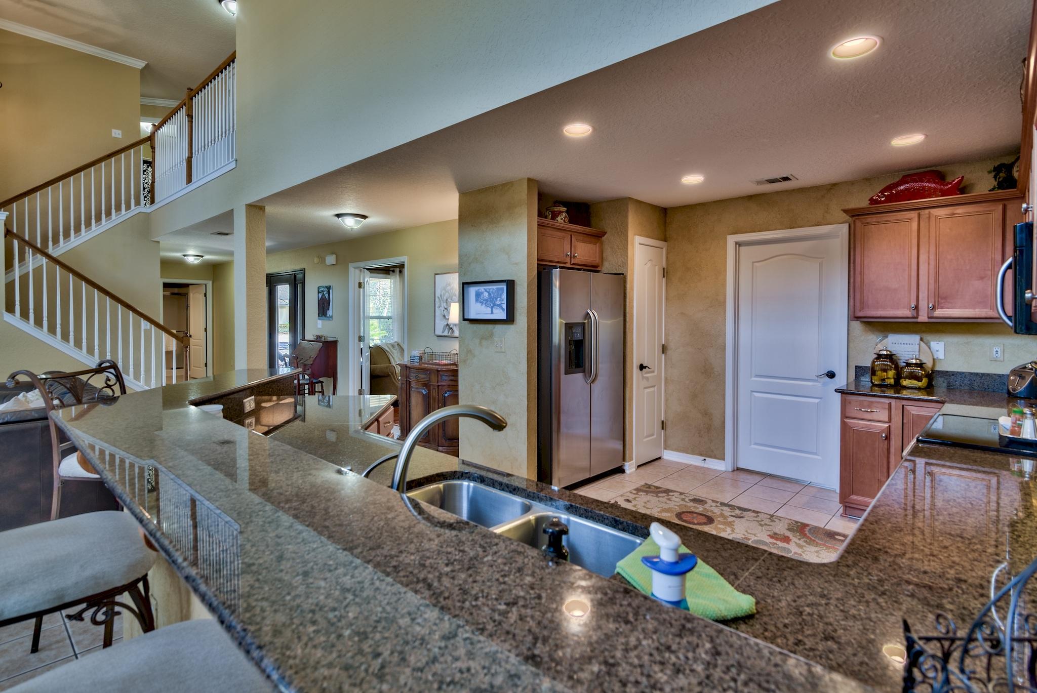 EMERALD LAKES PH 1 - Residential