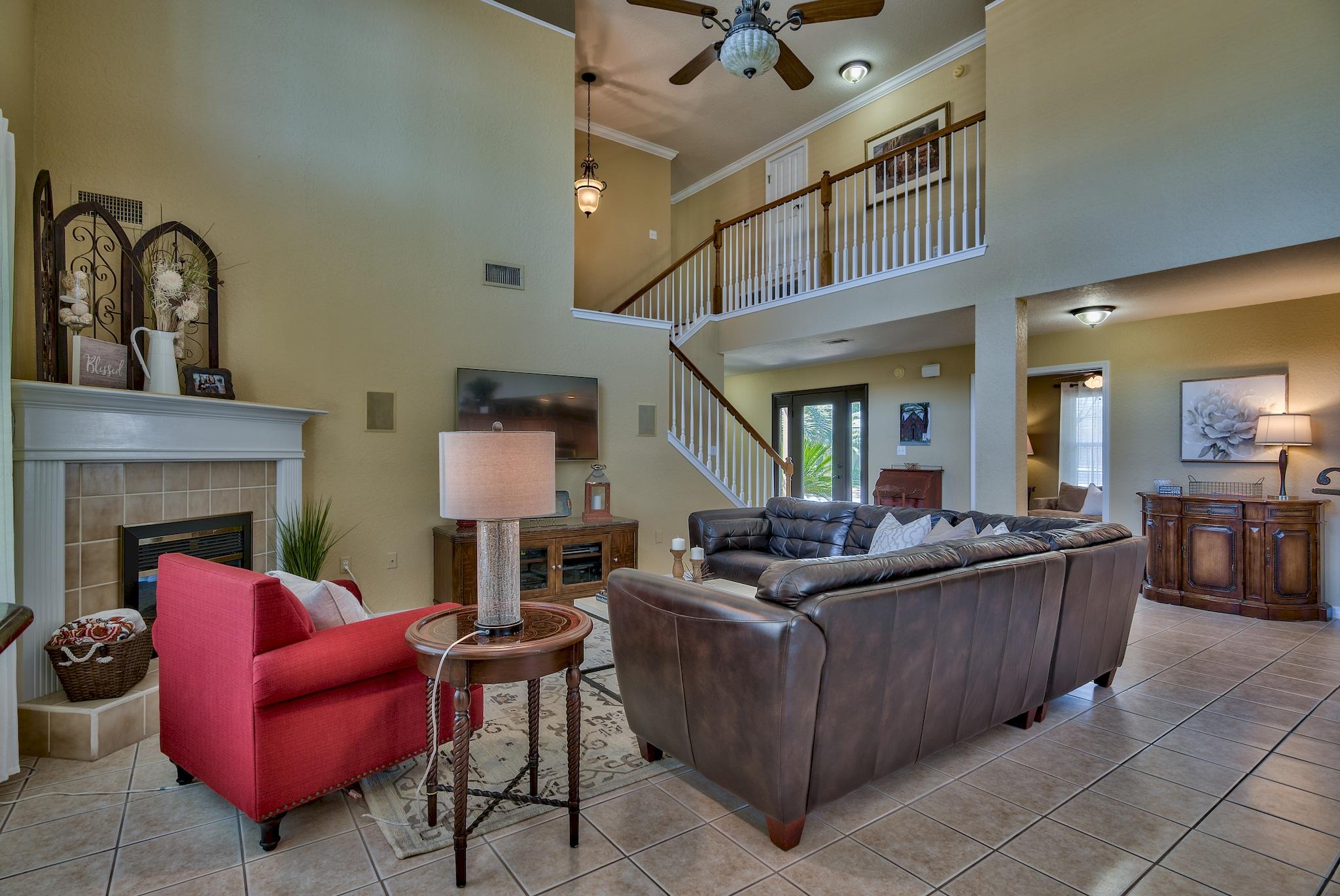 EMERALD LAKES PH 1 - Residential