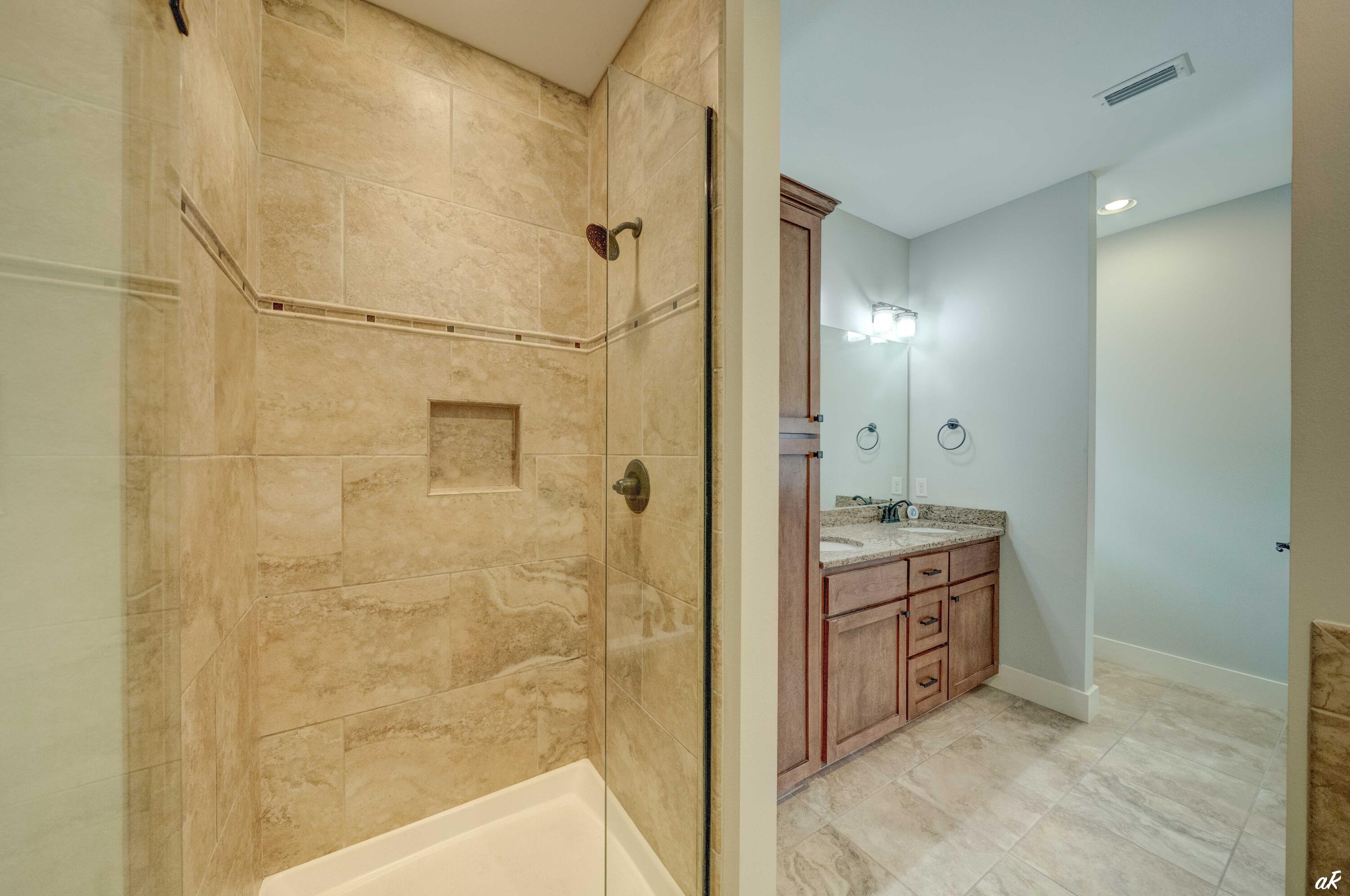 WILD HERON - Residential