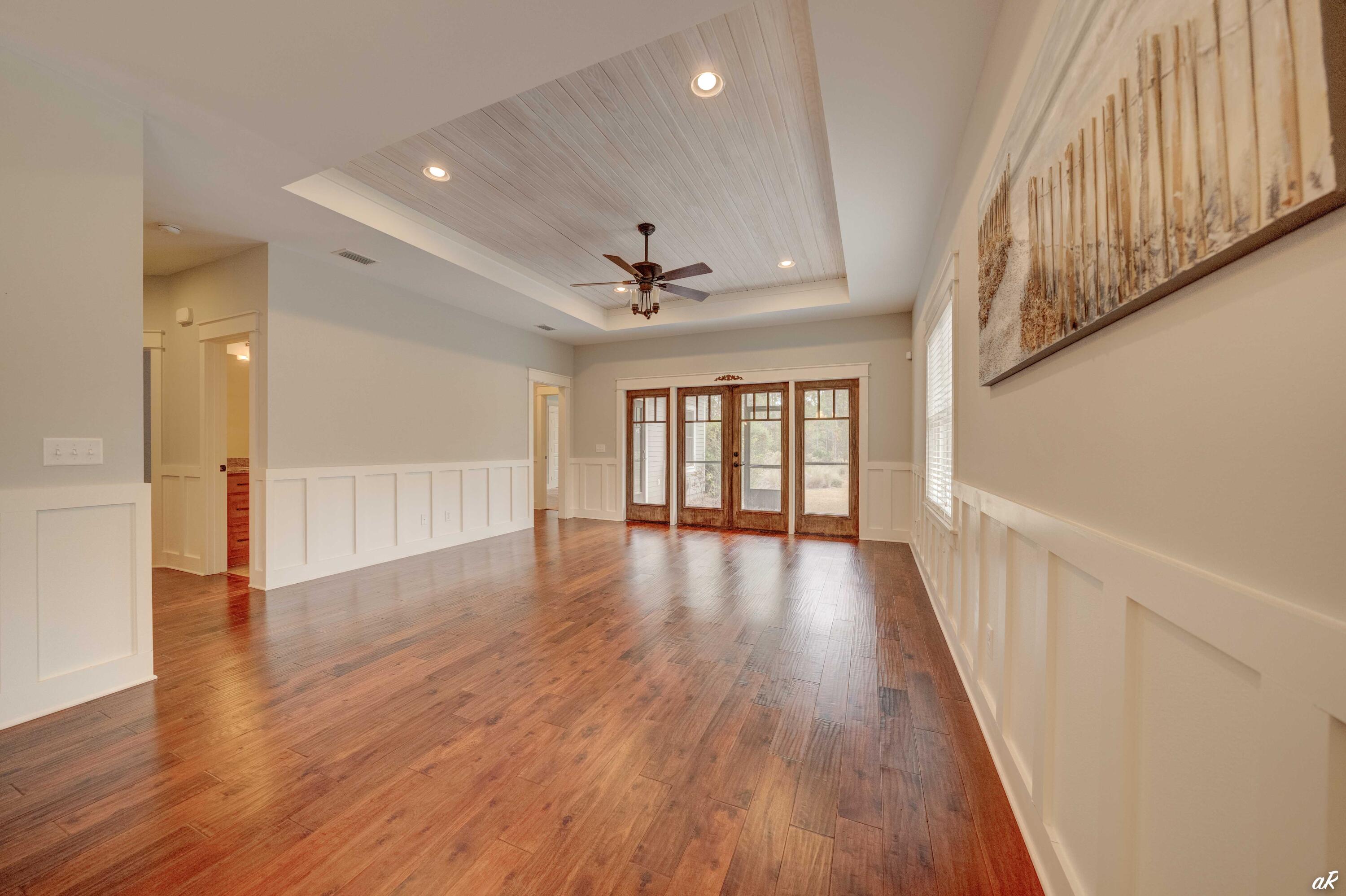 WILD HERON - Residential