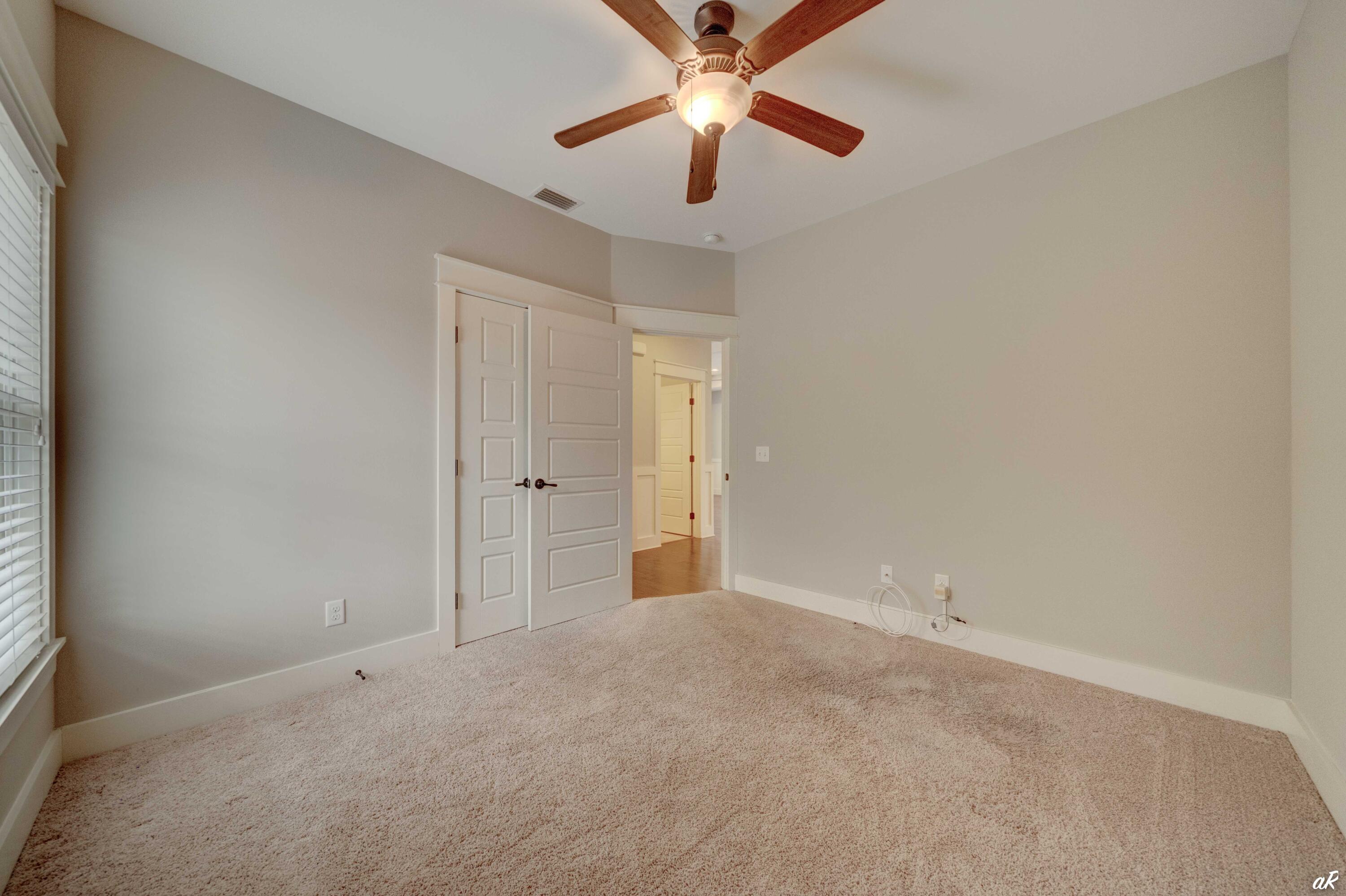 WILD HERON - Residential