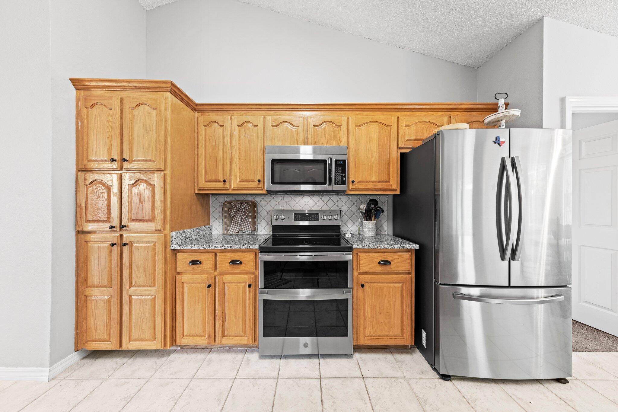 BRIGHTON OAKS - Residential