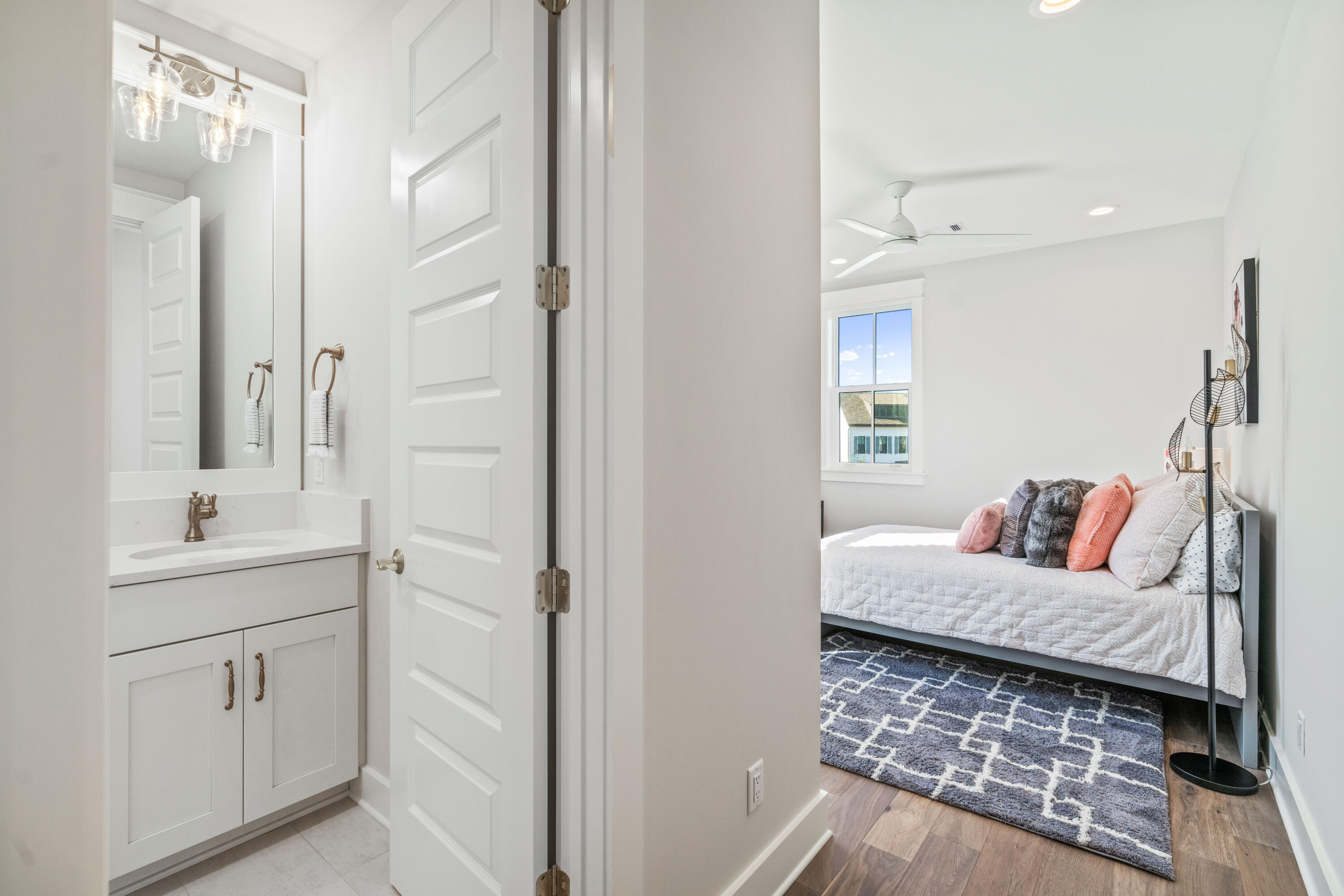 RidgeWalk - Residential