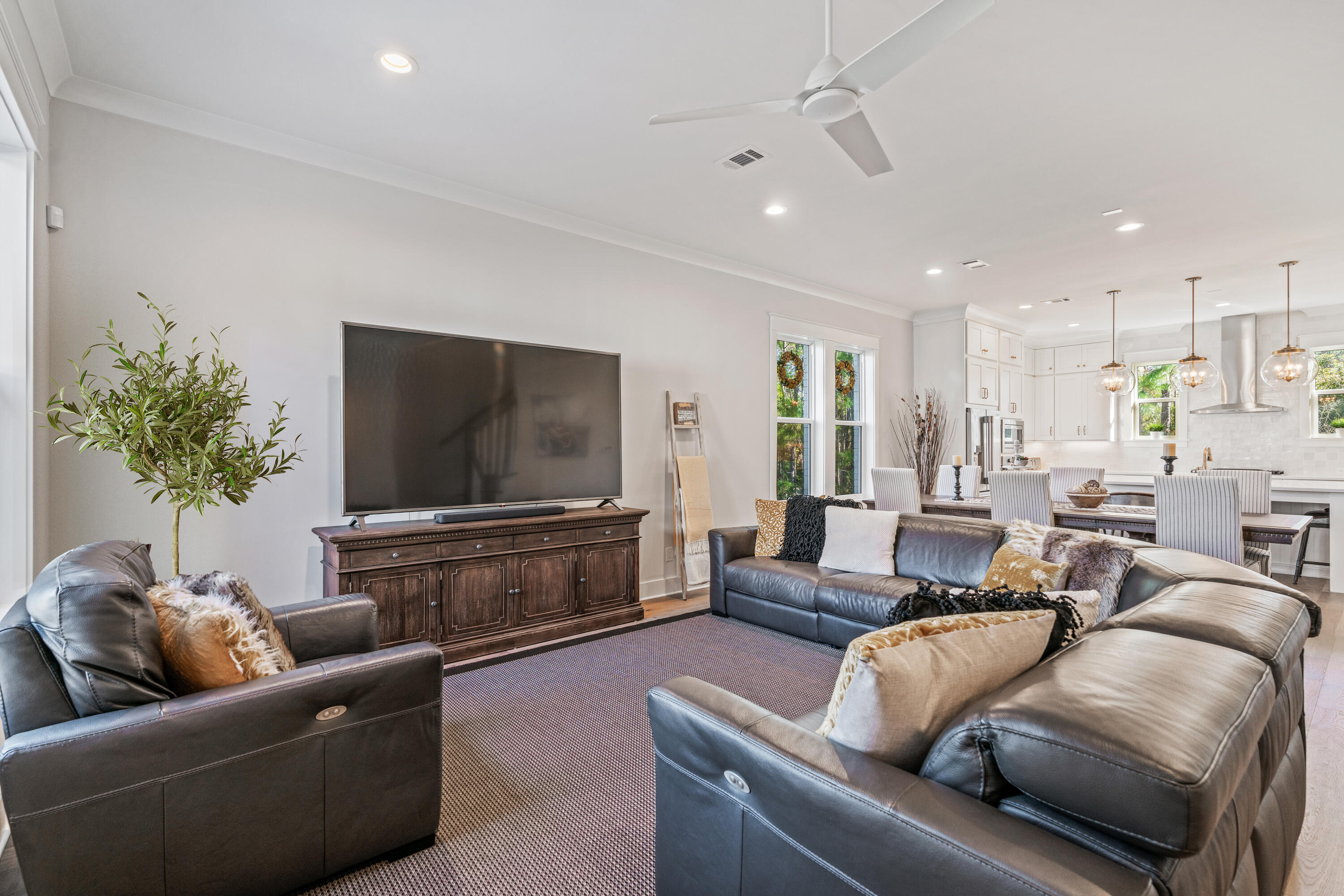 RidgeWalk - Residential