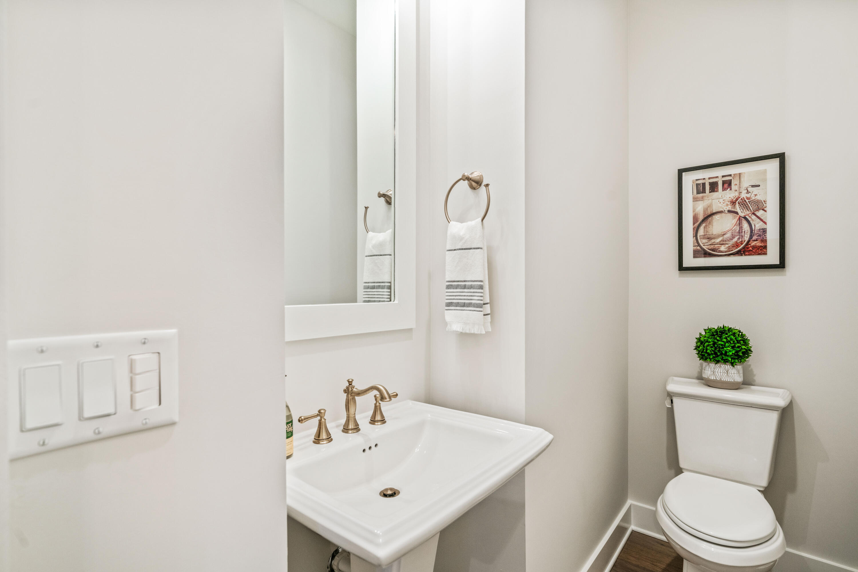 RidgeWalk - Residential