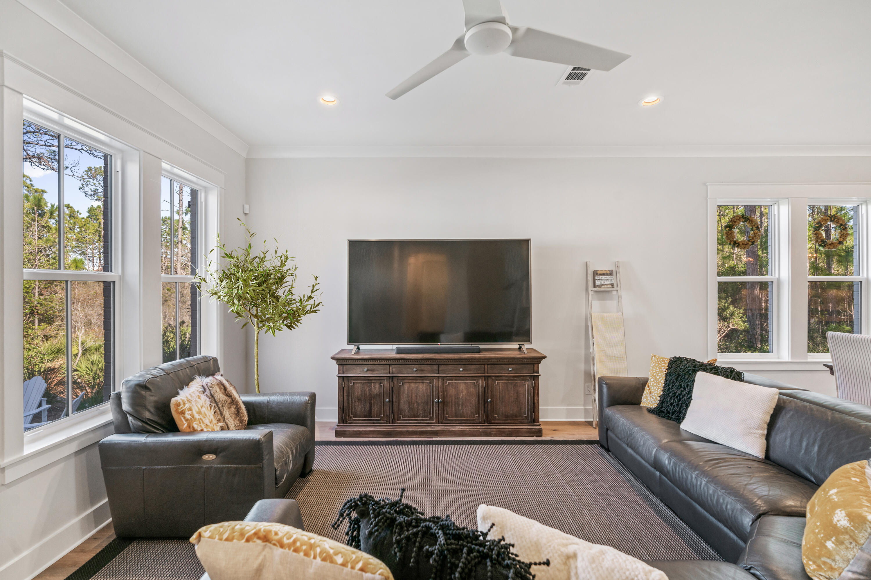 RidgeWalk - Residential