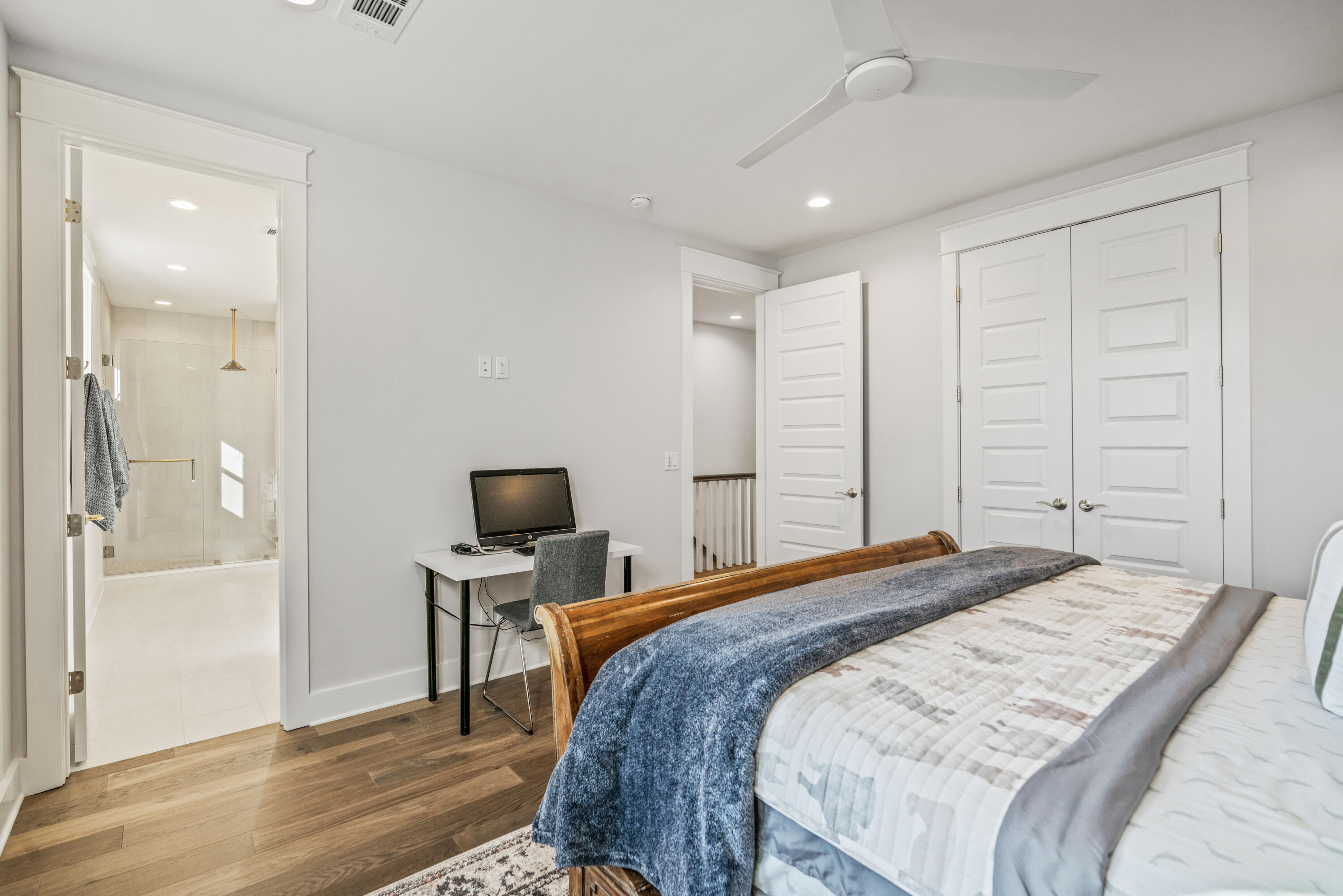 RidgeWalk - Residential