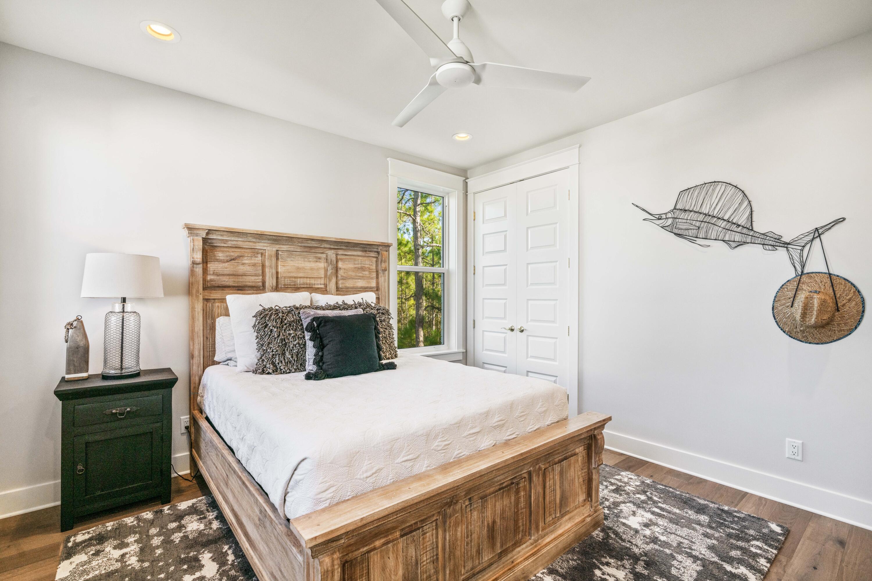 RidgeWalk - Residential