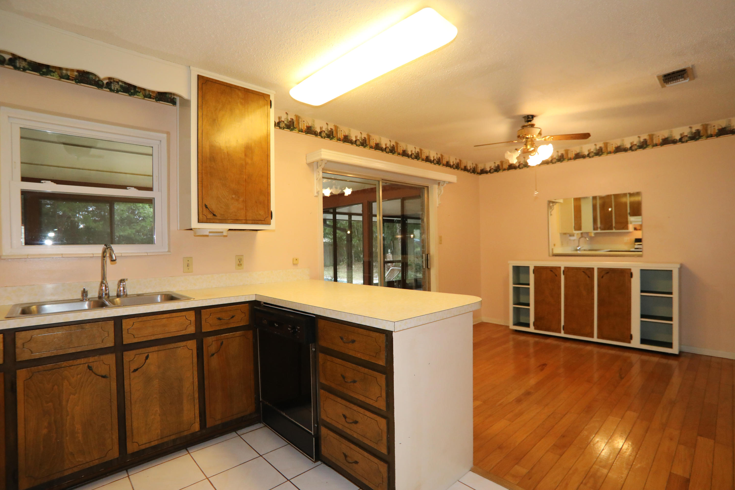 MIRAMAR ESTATES 1ST ADDN - Residential