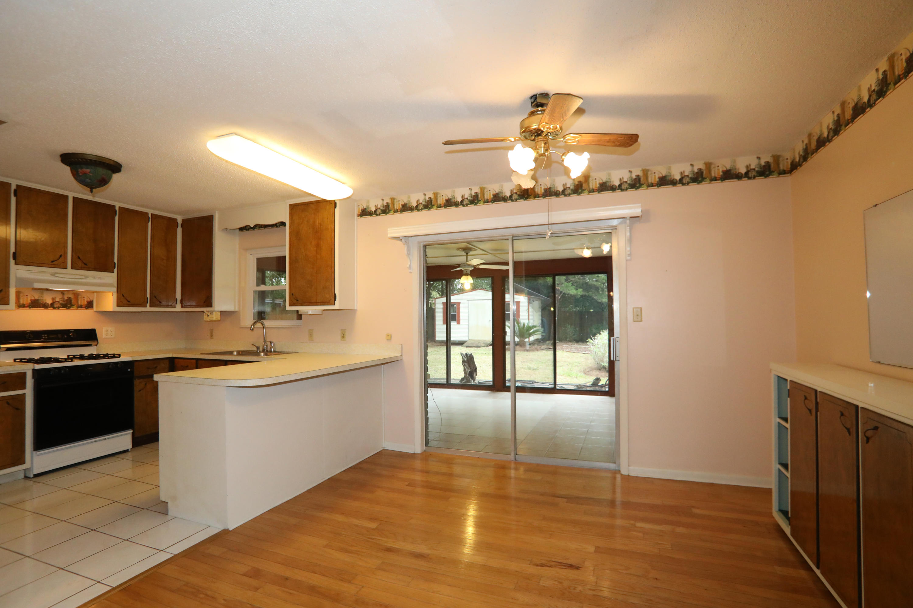 MIRAMAR ESTATES 1ST ADDN - Residential