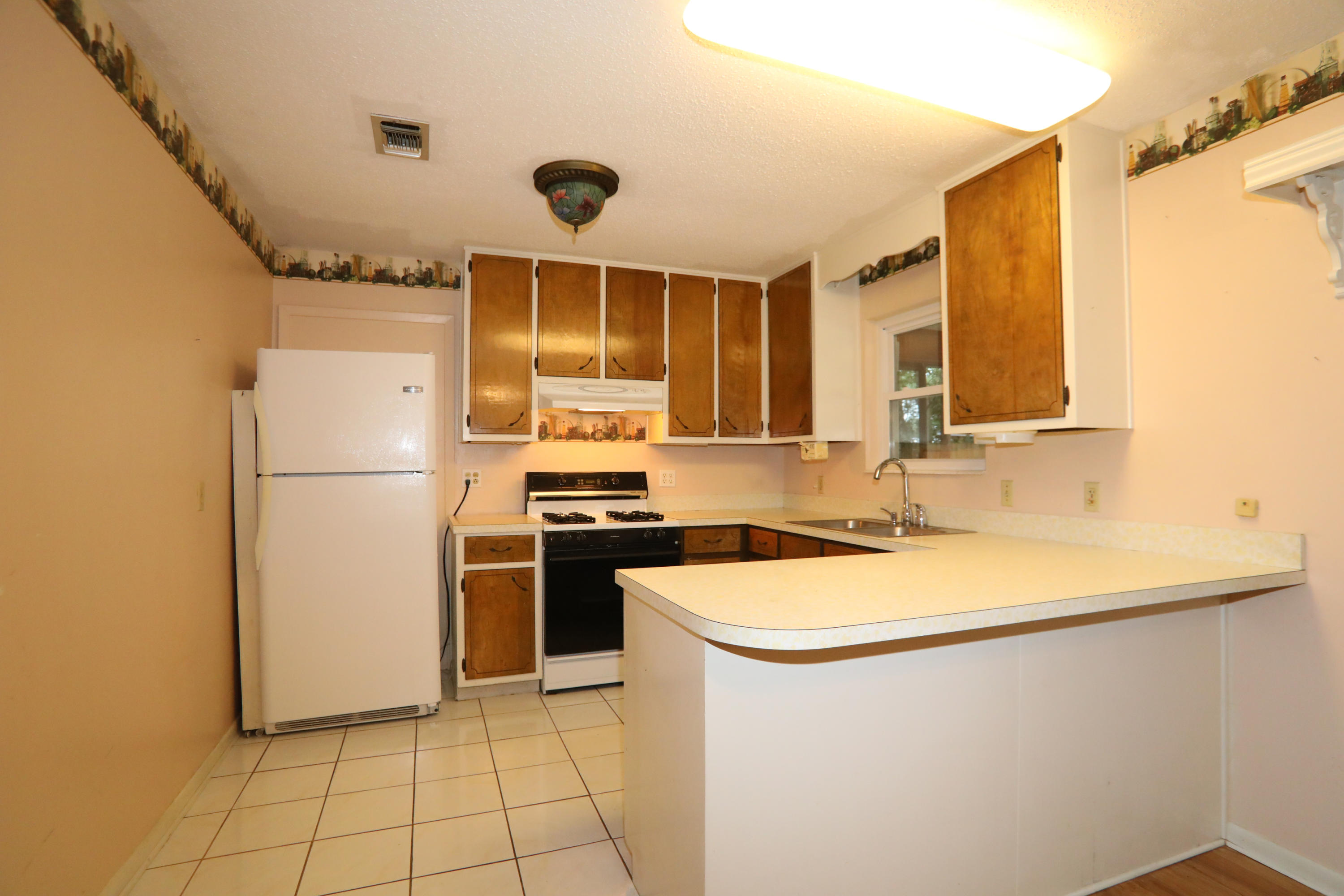 MIRAMAR ESTATES 1ST ADDN - Residential