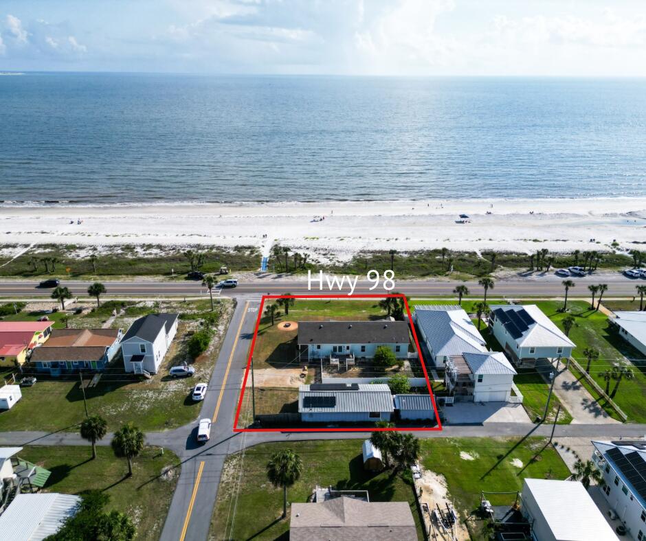 9406 Hwy 98 W