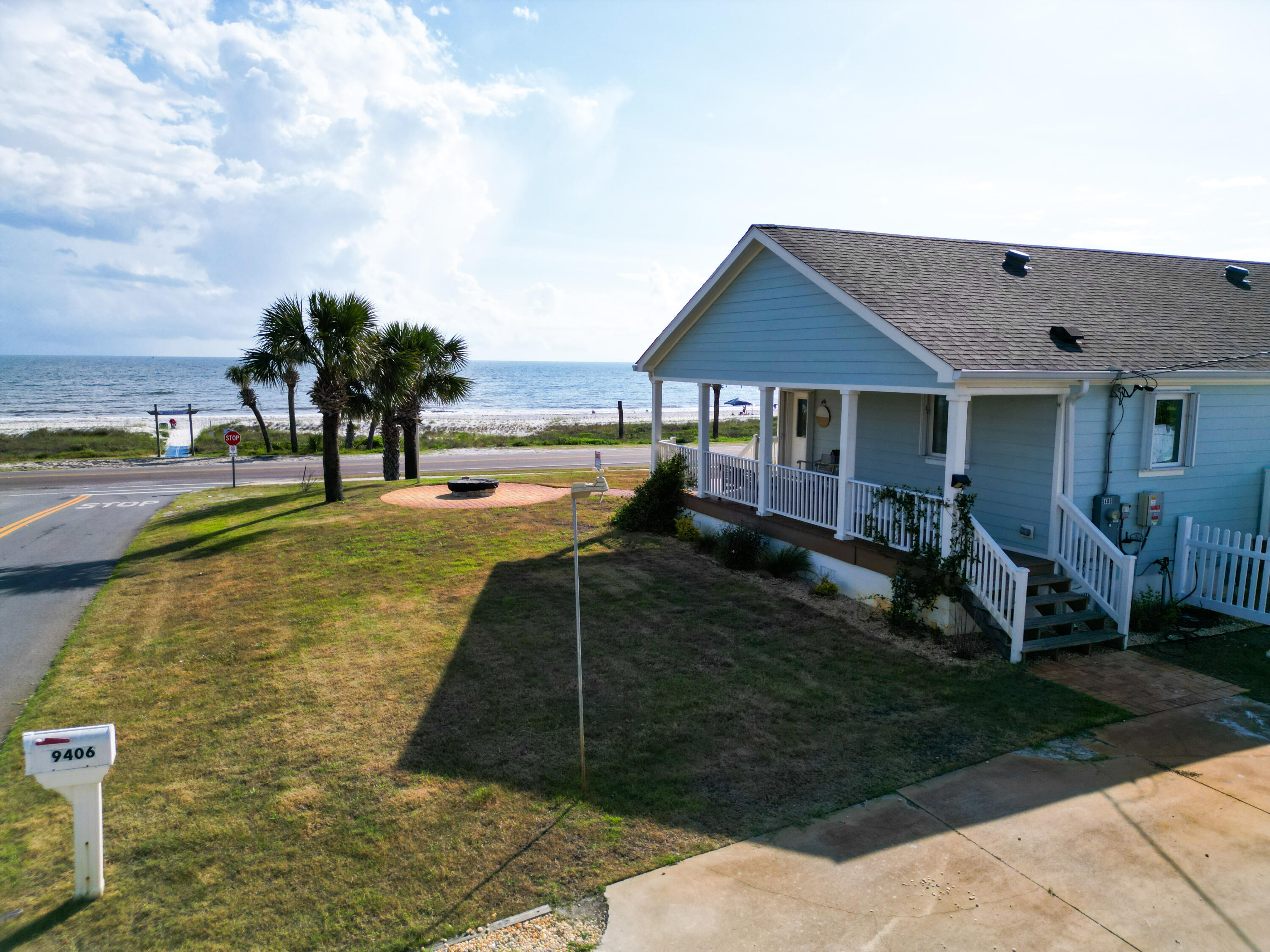 9406 Hwy 98 W