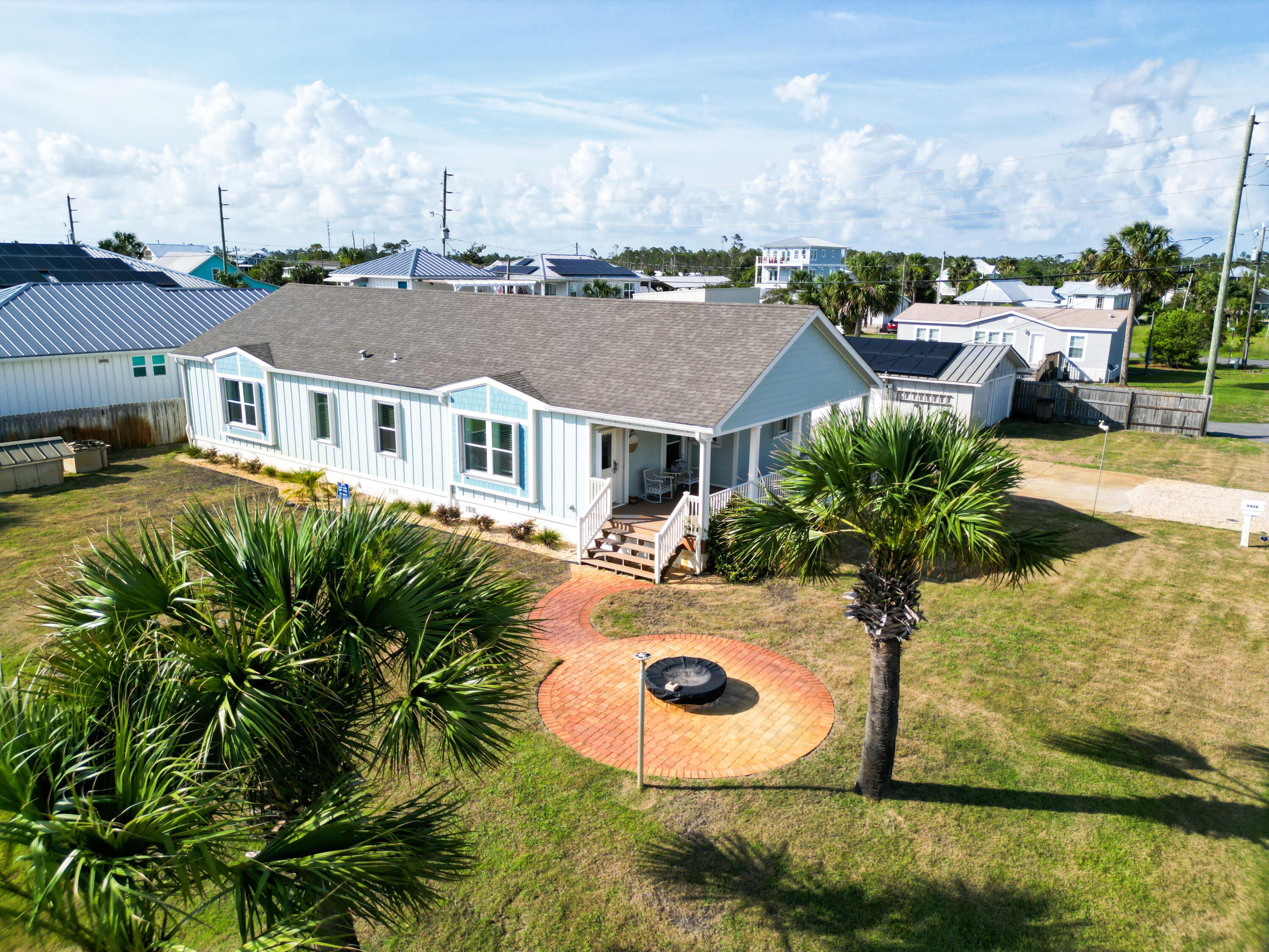 9406 Hwy 98 W