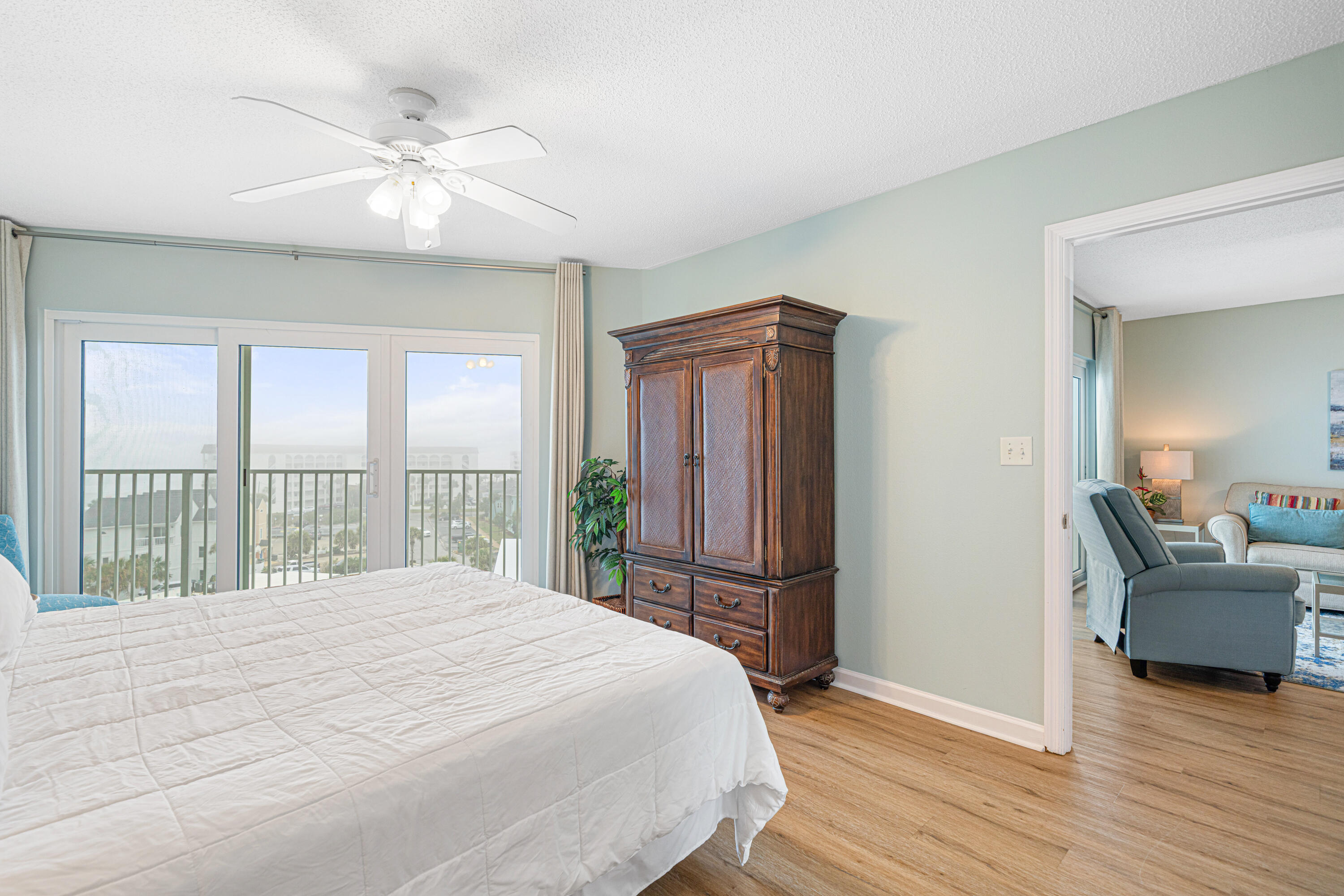 SEACREST CONDOMINIUMS - Residential