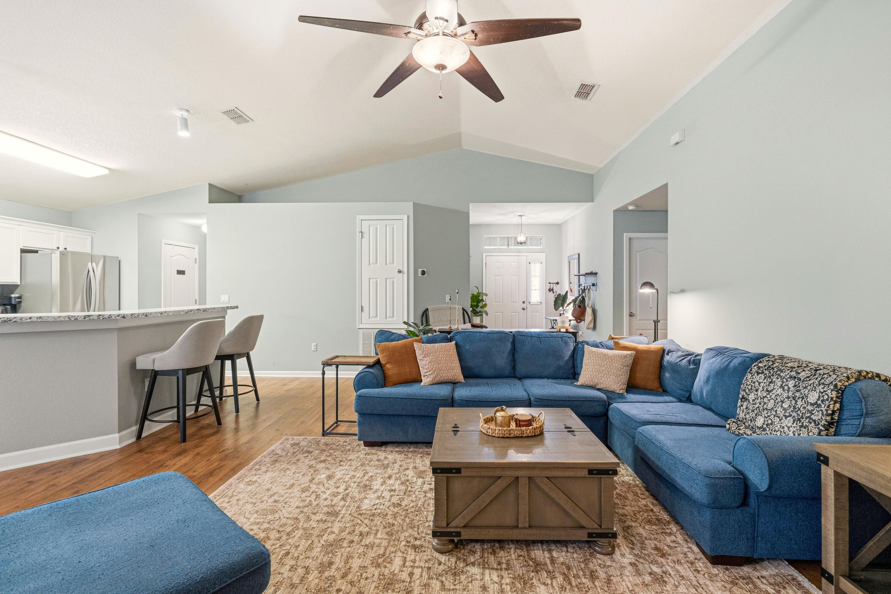 LOST CREEK - Residential