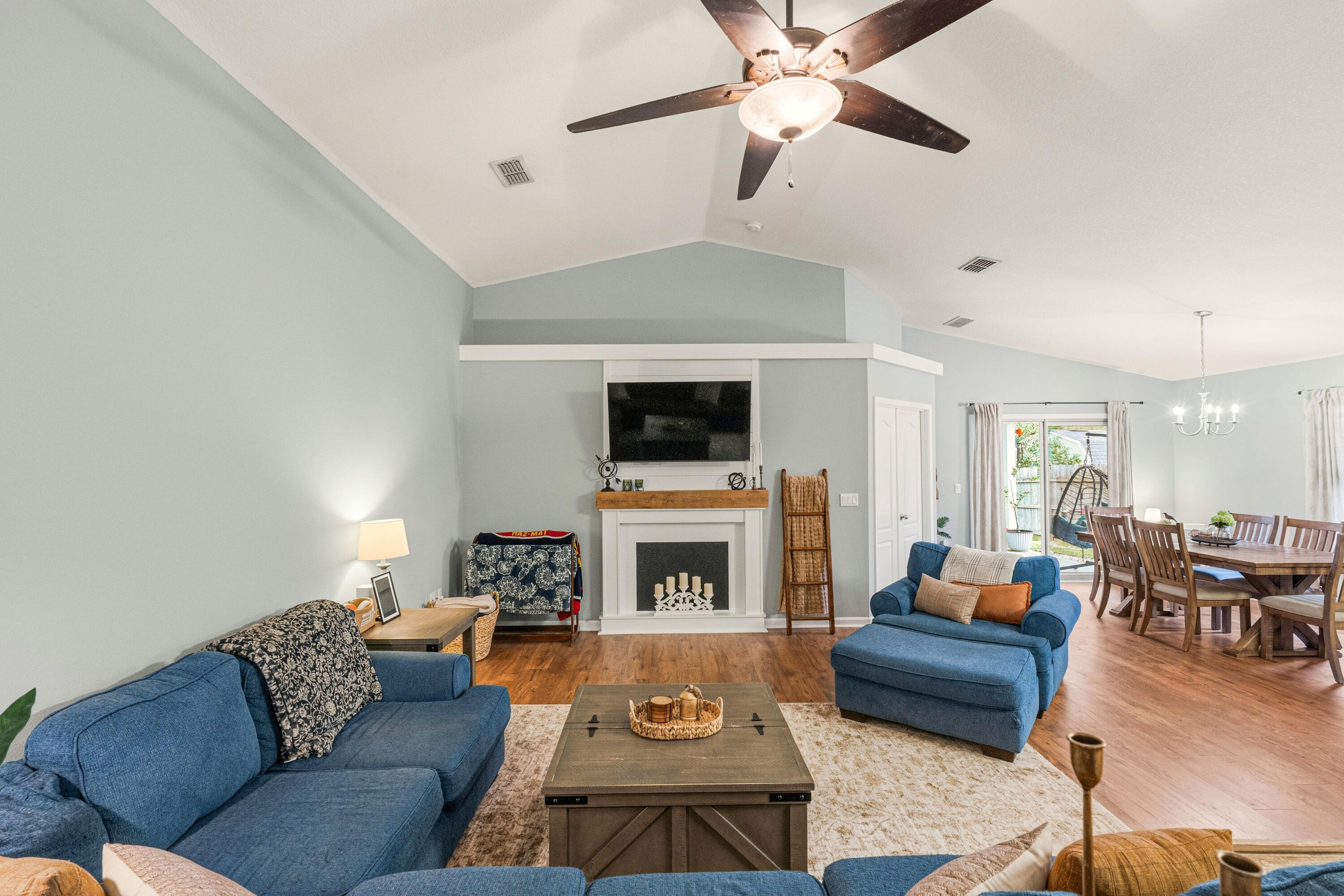 LOST CREEK - Residential