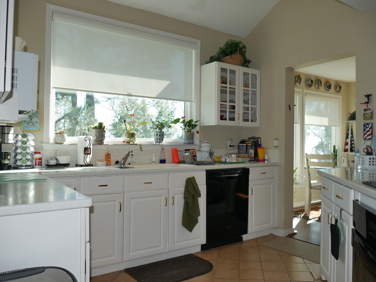 BAY VILLAS CONDOS - Residential