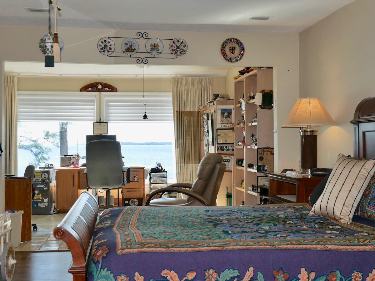 BAY VILLAS CONDOS - Residential