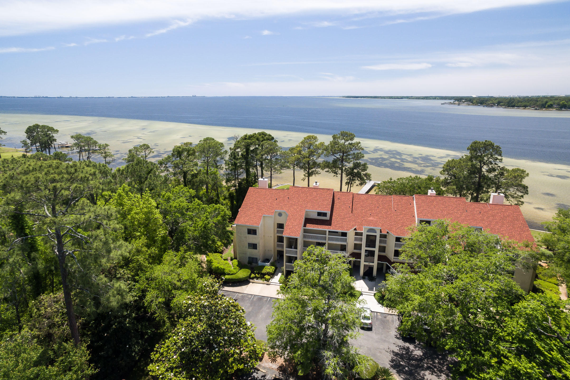 BAY VILLAS CONDOS - Residential