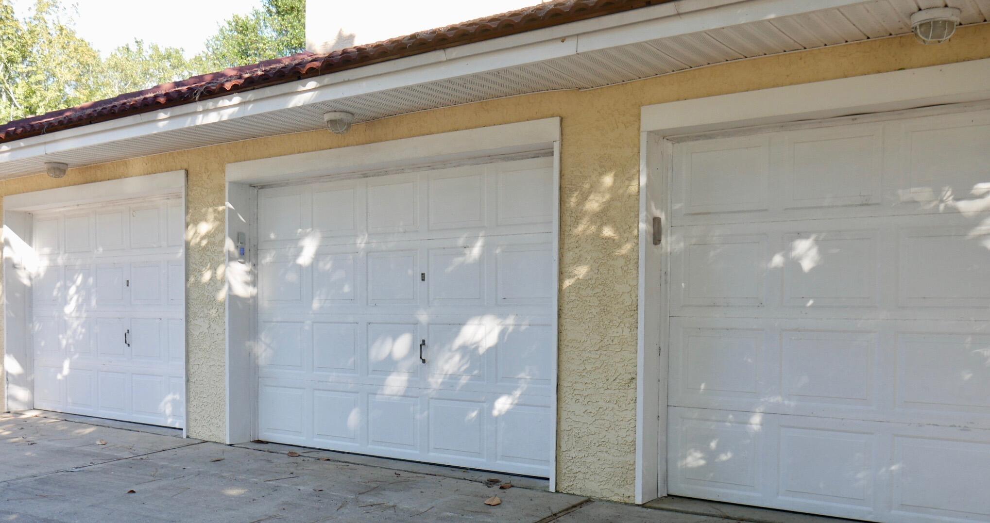 BAY VILLAS CONDOS - Residential