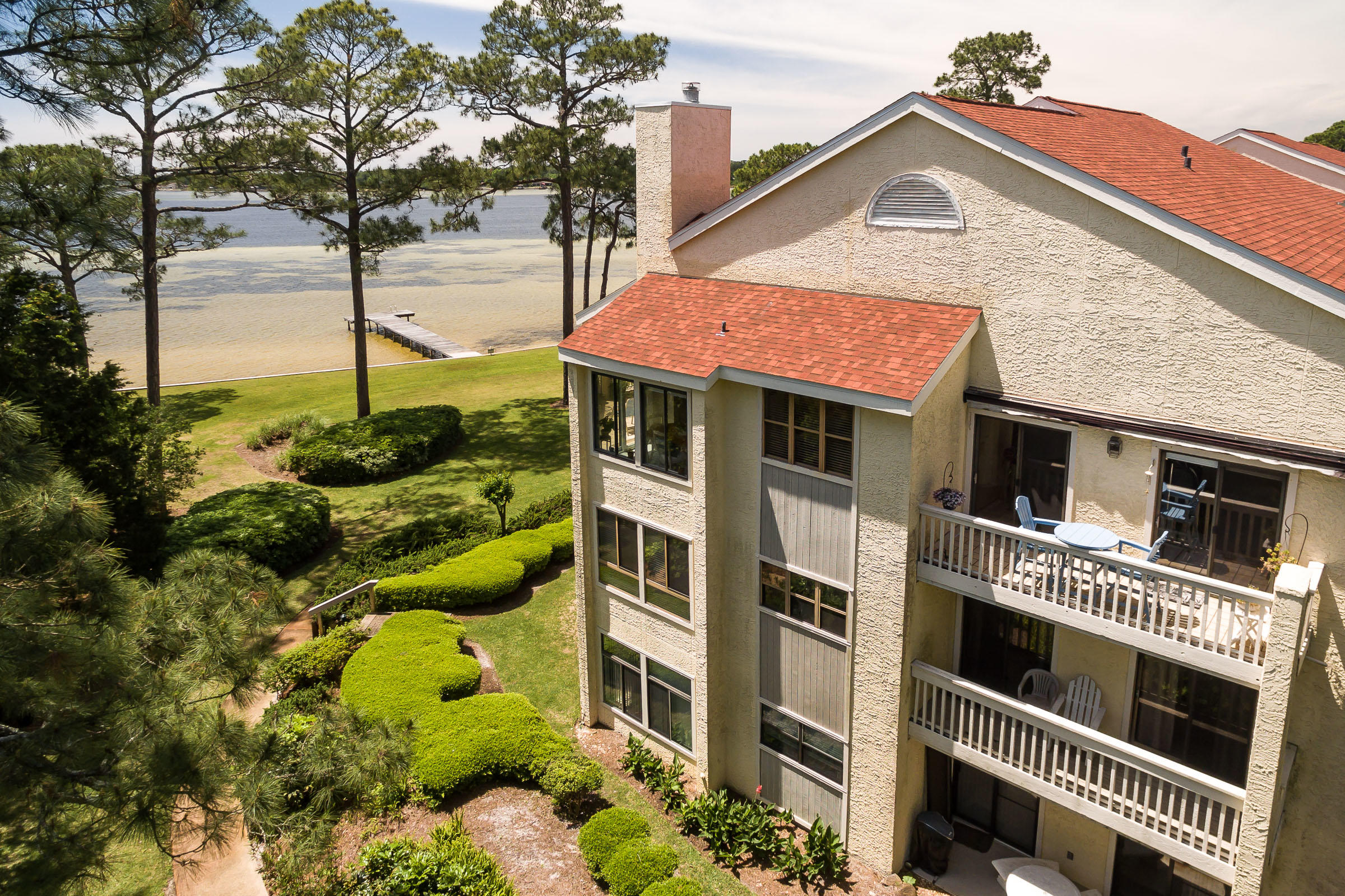 BAY VILLAS CONDOS - Residential