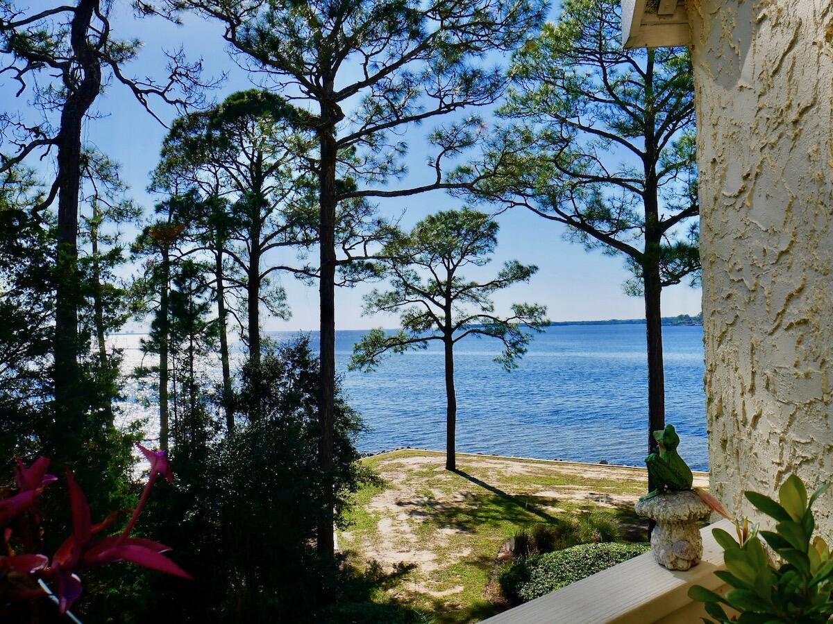 BAY VILLAS CONDOS - Residential