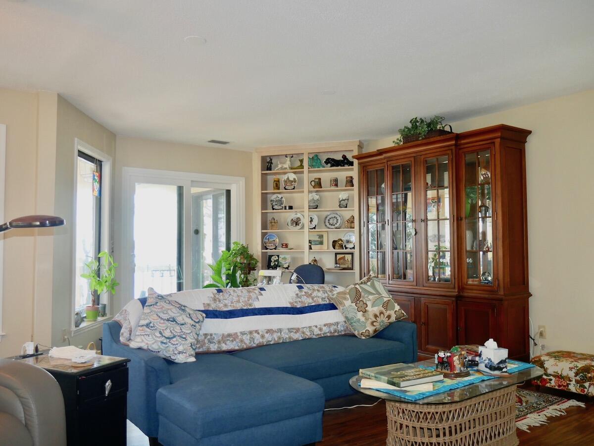 BAY VILLAS CONDOS - Residential